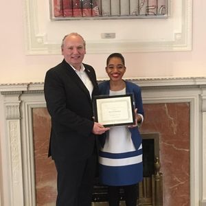 Meet your Posher, Maya